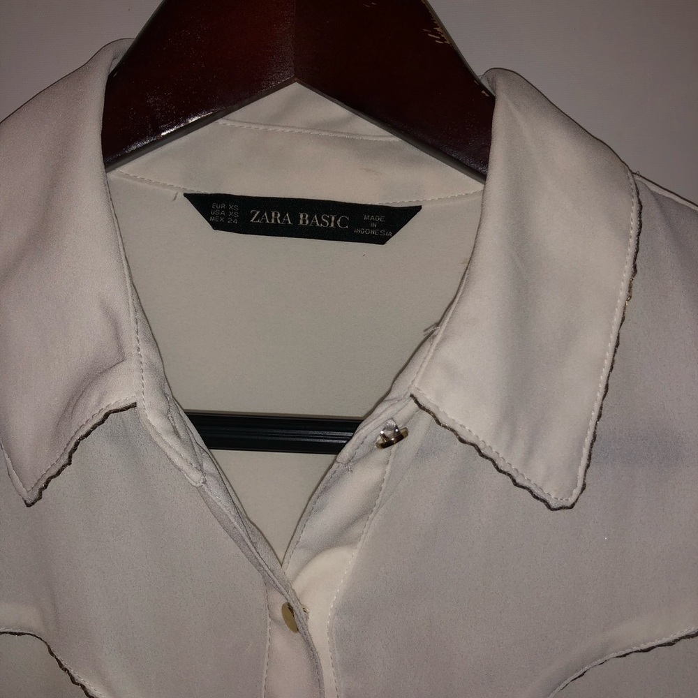 Zara Men's Cream Button-Down Collared Shirt